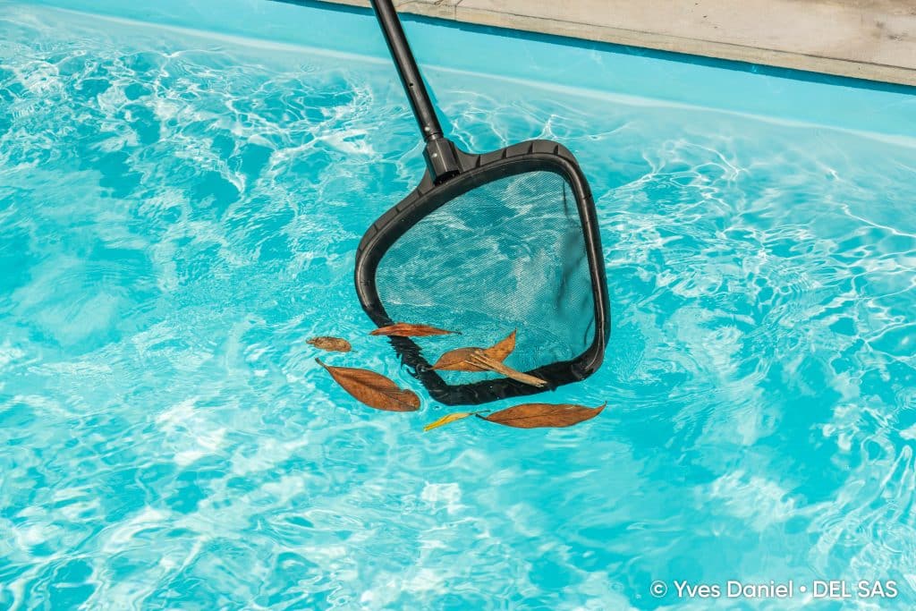 Epuisette de surface piscine - Entretien et traitement piscine